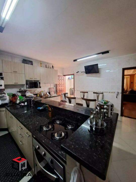 Sobrado à venda com 3 quartos, 245m² - Foto 7