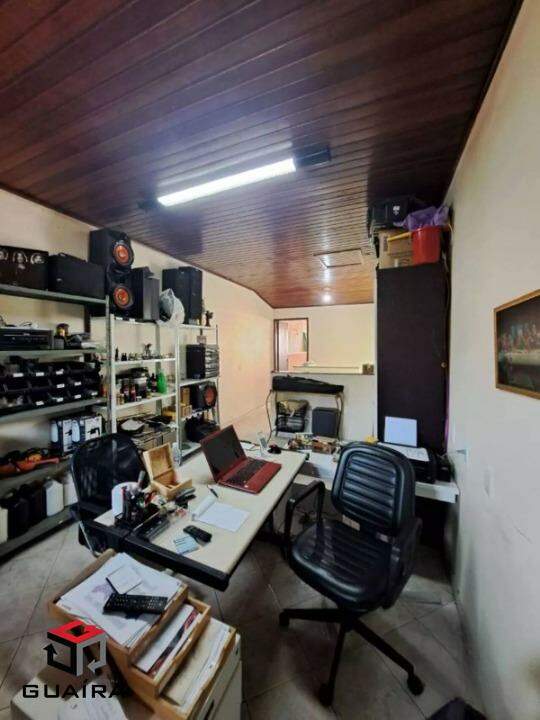 Sobrado à venda com 3 quartos, 245m² - Foto 18