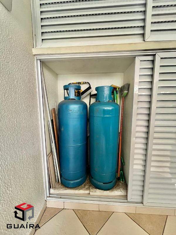 Sobrado à venda com 3 quartos, 212m² - Foto 44