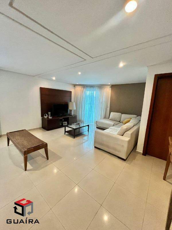 Sobrado à venda com 3 quartos, 212m² - Foto 1