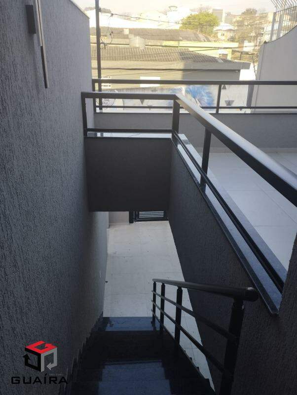 Sobrado à venda com 3 quartos, 100m² - Foto 4