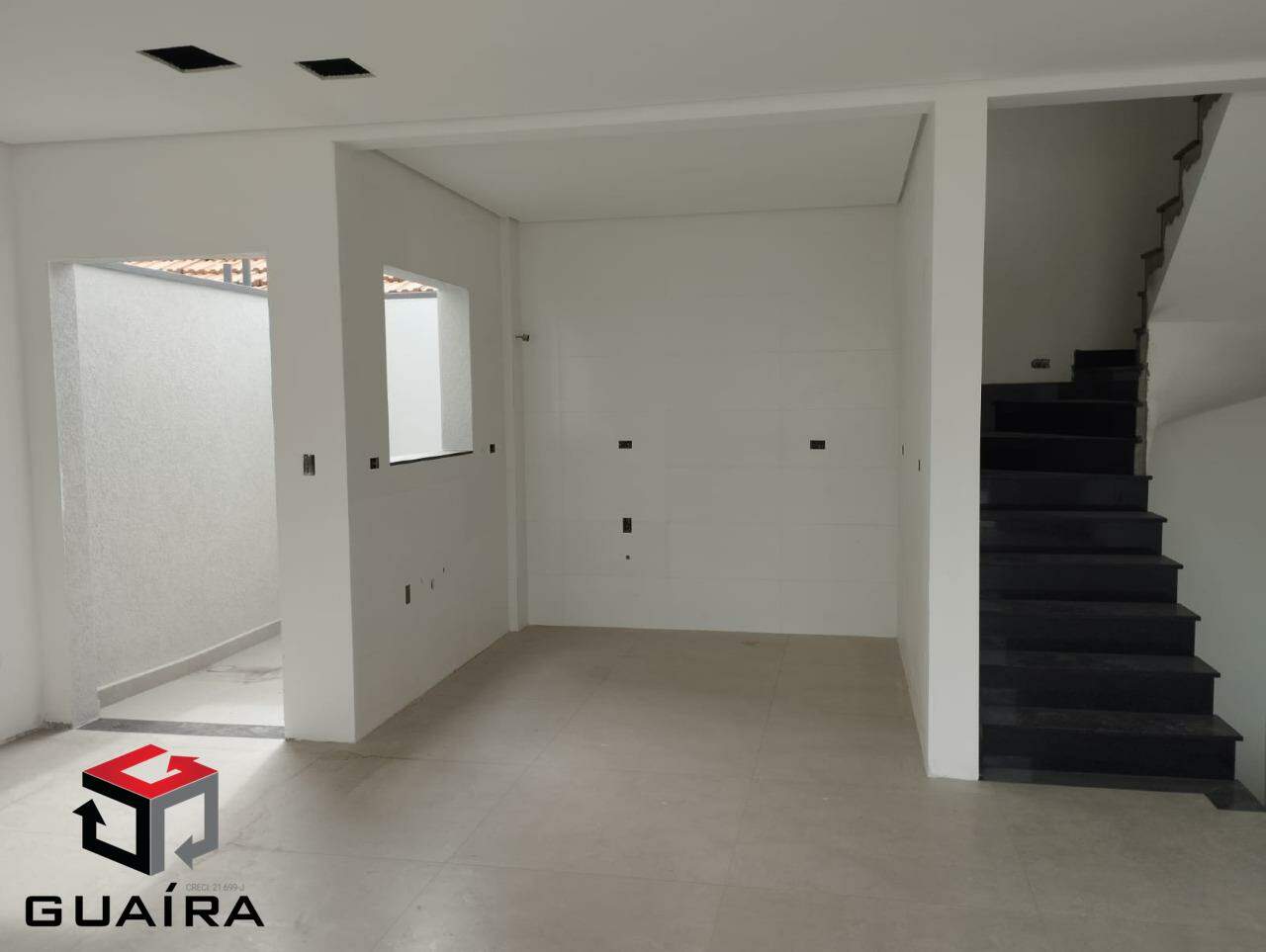 Sobrado à venda com 3 quartos, 150m² - Foto 1