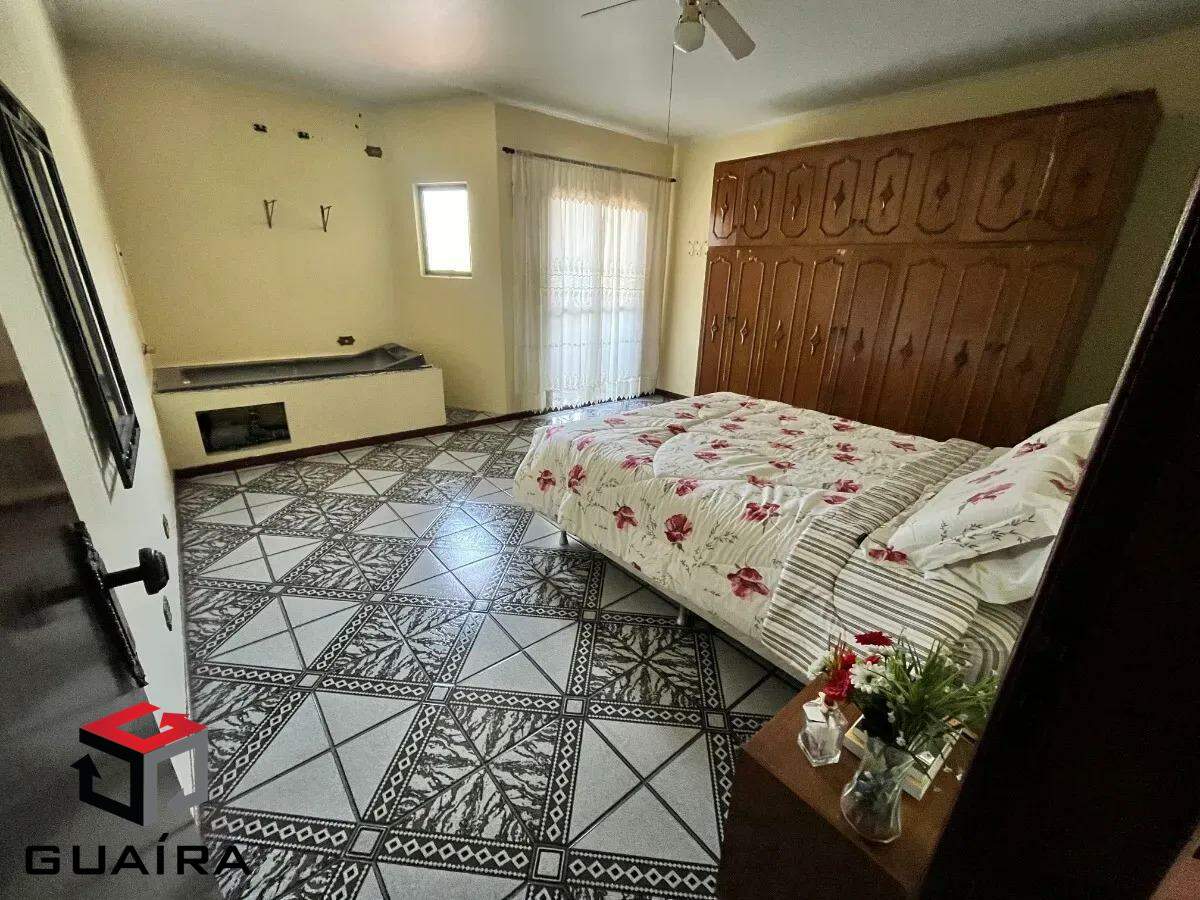 Sobrado à venda com 6 quartos, 296m² - Foto 7