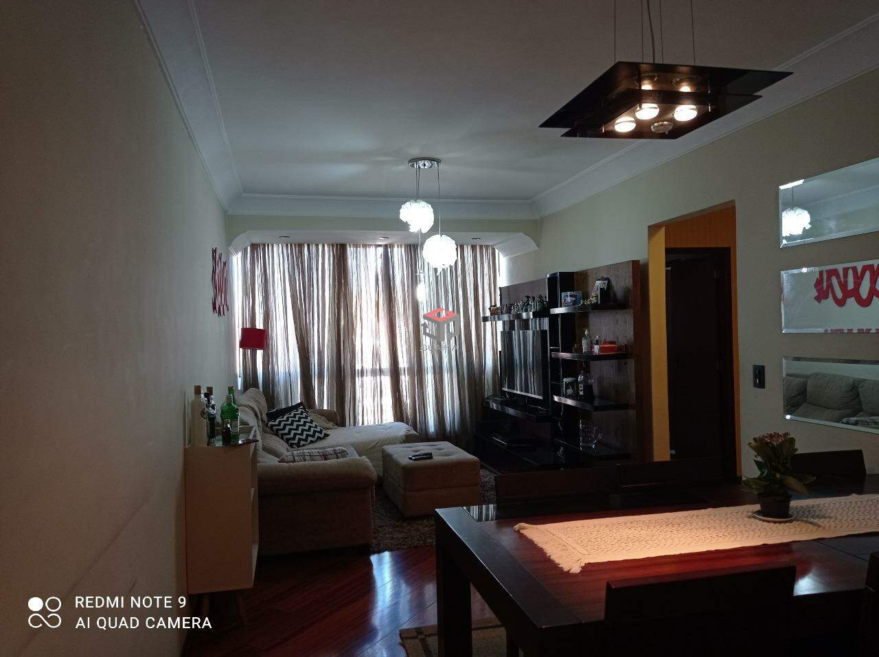 Apartamento à venda com 3 quartos, 110m² - Foto 1