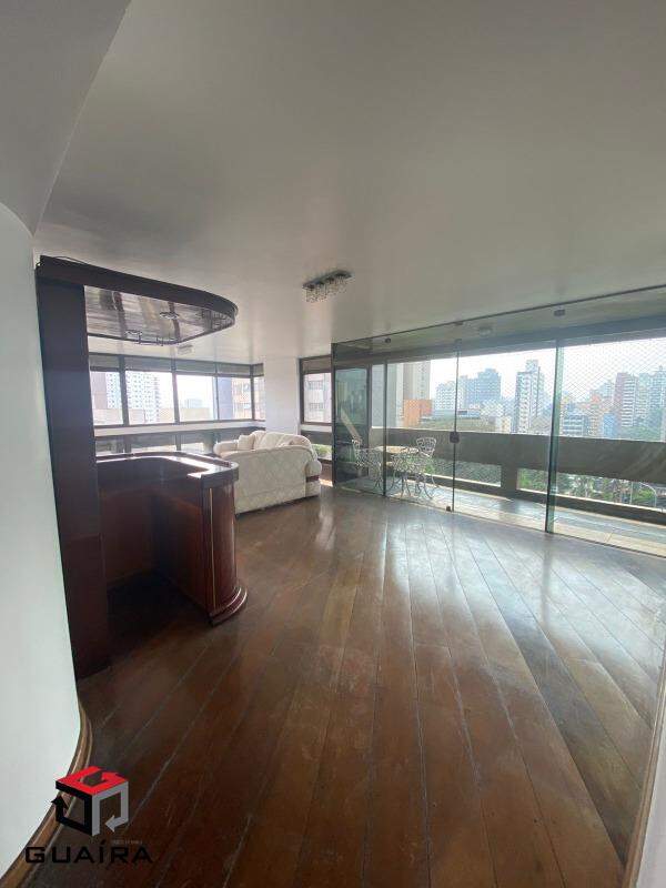 Apartamento à venda com 4 quartos, 200m² - Foto 2