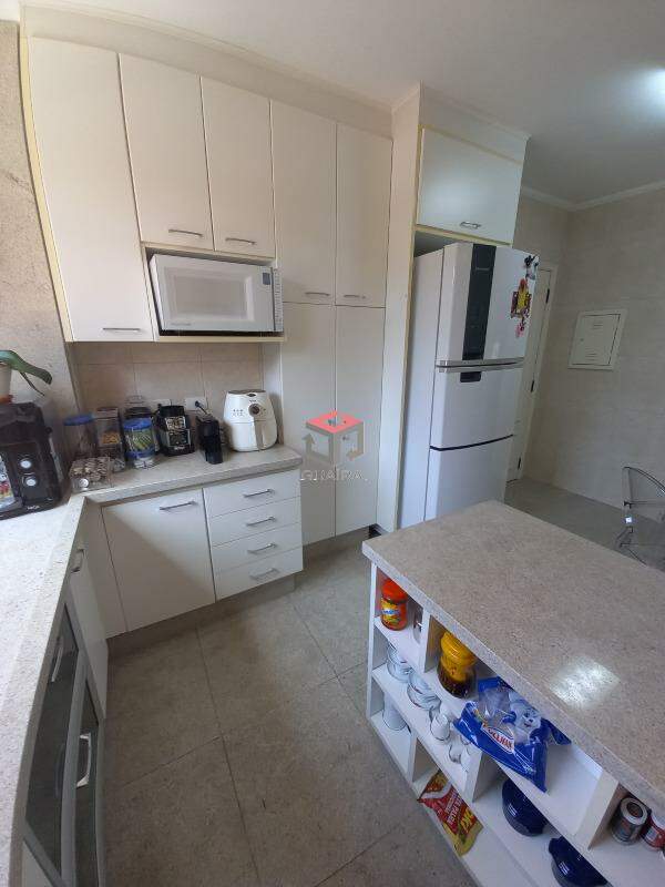 Apartamento para alugar com 3 quartos, 164m² - Foto 8