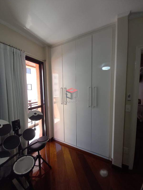 Apartamento para alugar com 3 quartos, 164m² - Foto 17