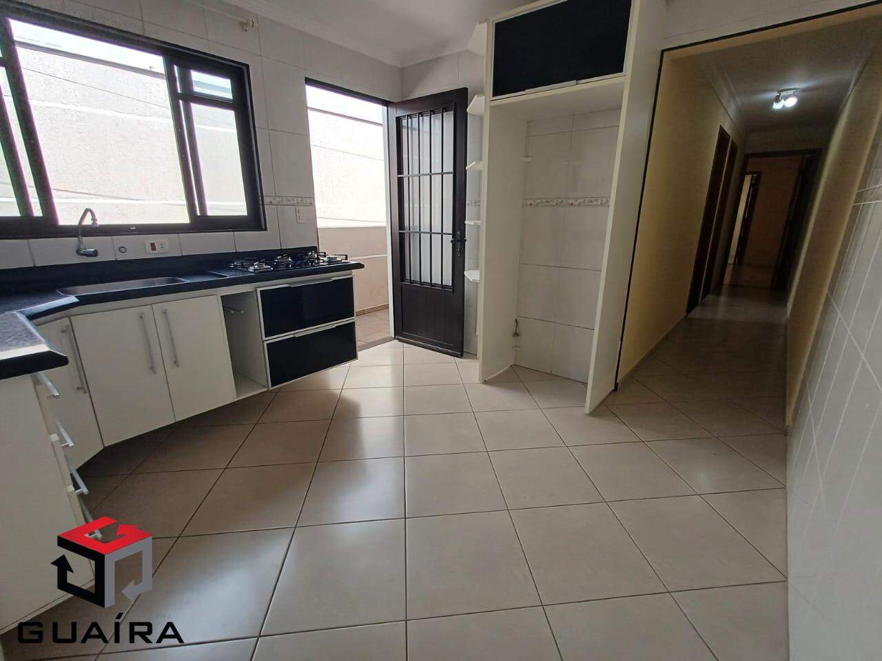 Casa para alugar com 2 quartos, 125m² - Foto 6
