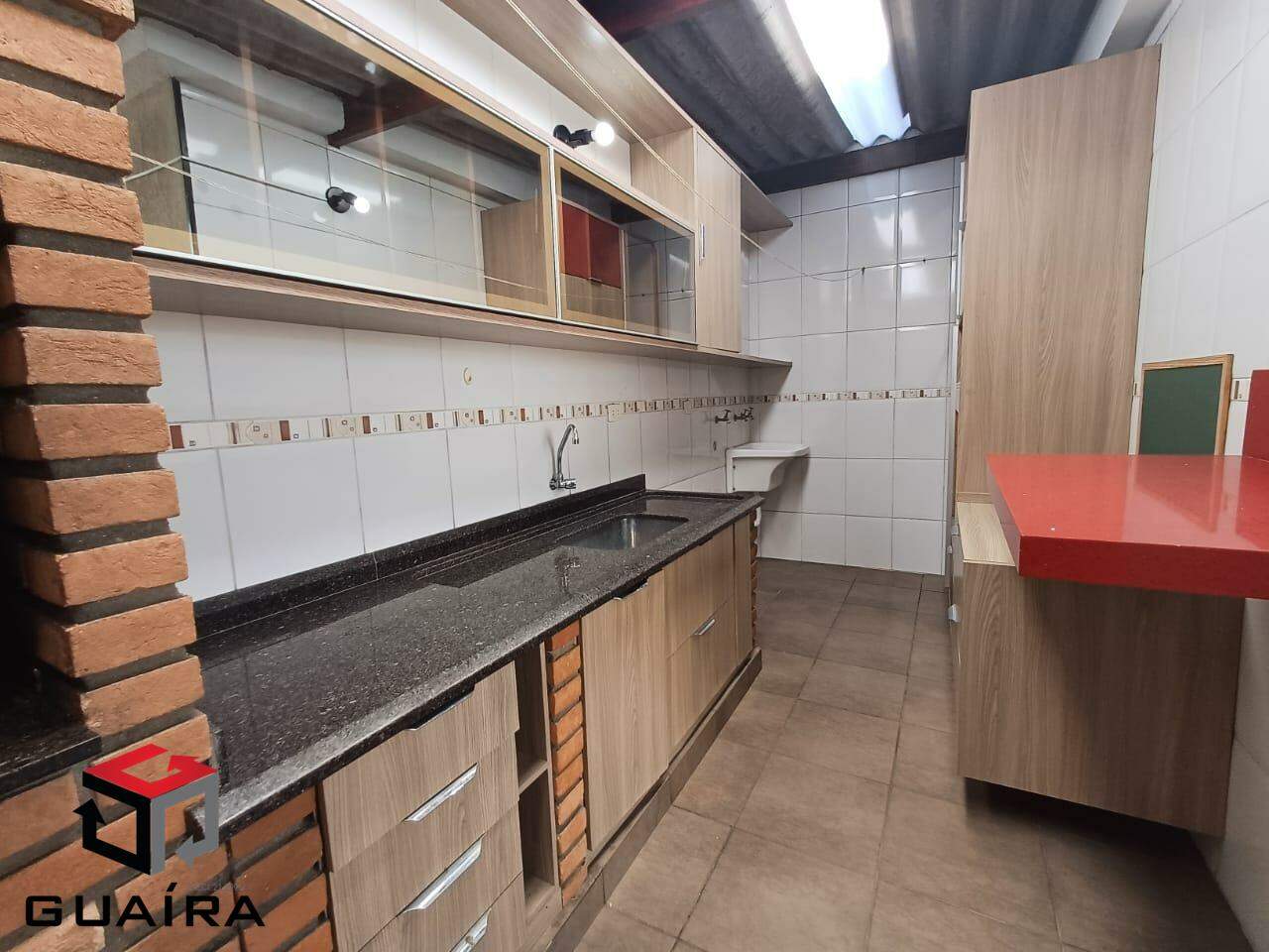 Casa para alugar com 2 quartos, 125m² - Foto 11
