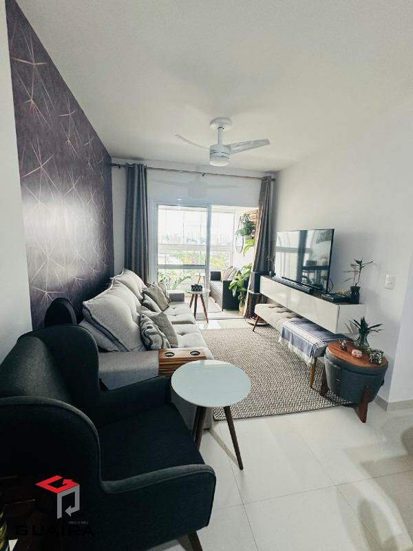 Apartamento para alugar com 2 quartos, 70m² - Foto 1
