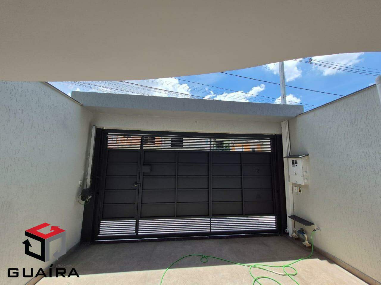 Sobrado à venda com 3 quartos, 200m² - Foto 4