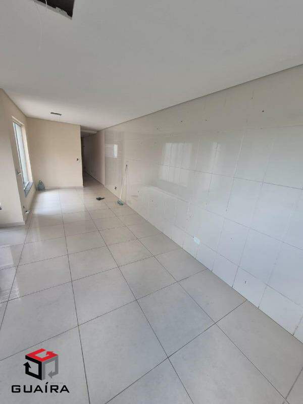 Sobrado à venda com 3 quartos, 200m² - Foto 2