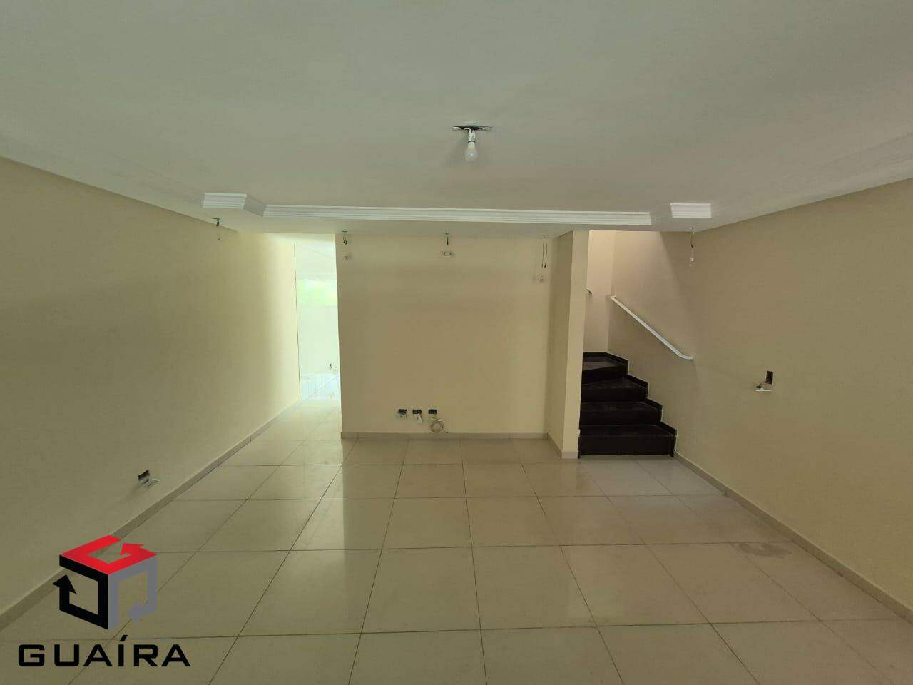 Sobrado à venda com 3 quartos, 200m² - Foto 3