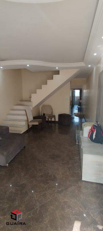 Sobrado à venda com 3 quartos, 222m² - Foto 2