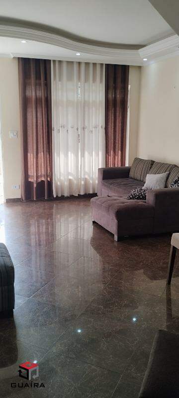 Sobrado à venda com 3 quartos, 222m² - Foto 1
