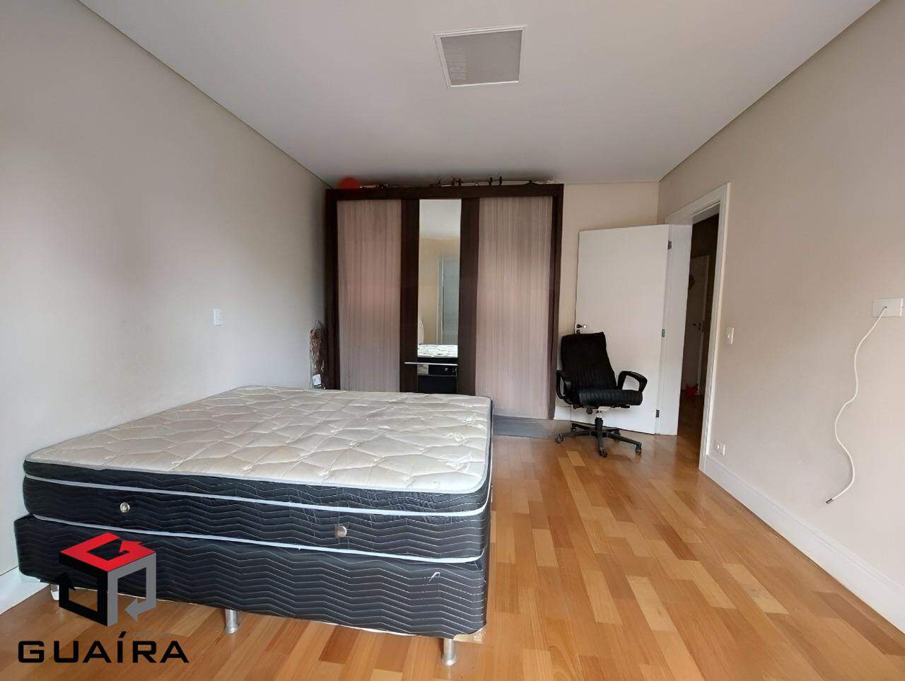 Sobrado à venda com 3 quartos, 245m² - Foto 11