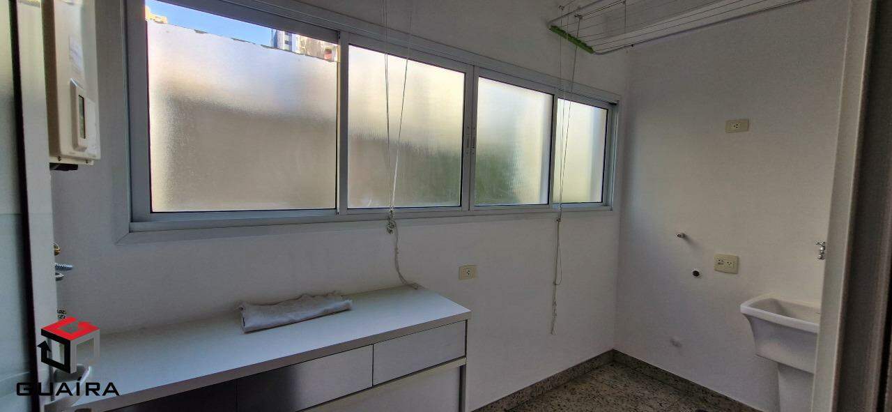 Apartamento para alugar com 3 quartos, 128m² - Foto 15
