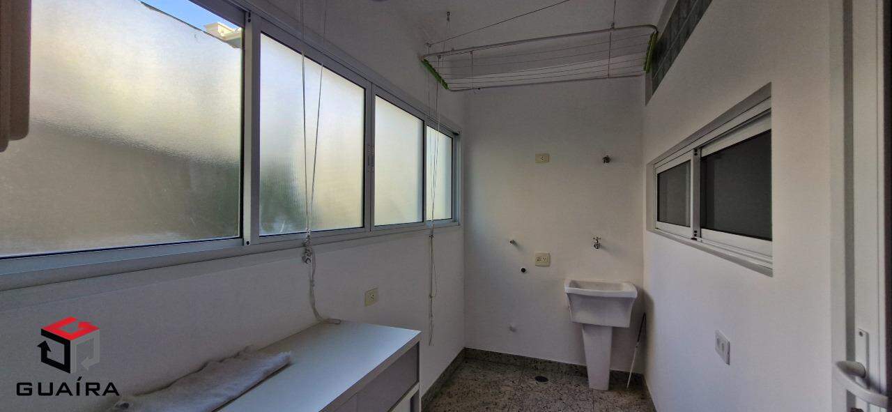Apartamento para alugar com 3 quartos, 128m² - Foto 17