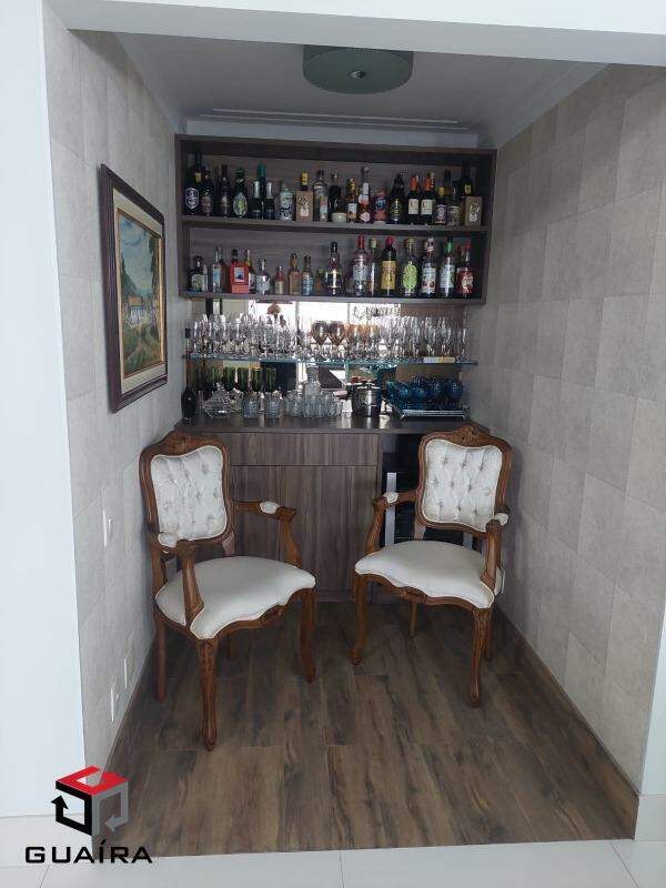 Apartamento à venda com 3 quartos, 180m² - Foto 8