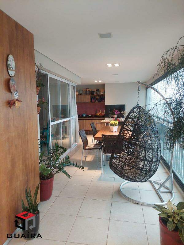 Apartamento à venda com 3 quartos, 180m² - Foto 5