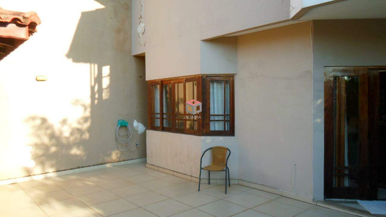 Sobrado para alugar com 4 quartos, 436m² - Foto 10