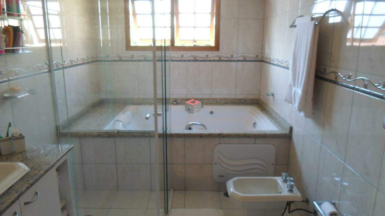 Sobrado para alugar com 4 quartos, 436m² - Foto 21