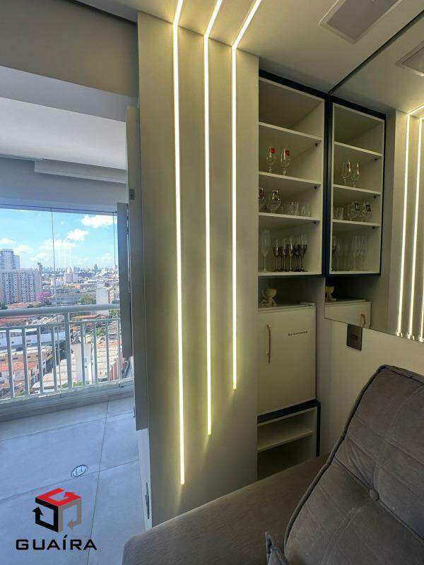 Apartamento à venda com 2 quartos, 62m² - Foto 11