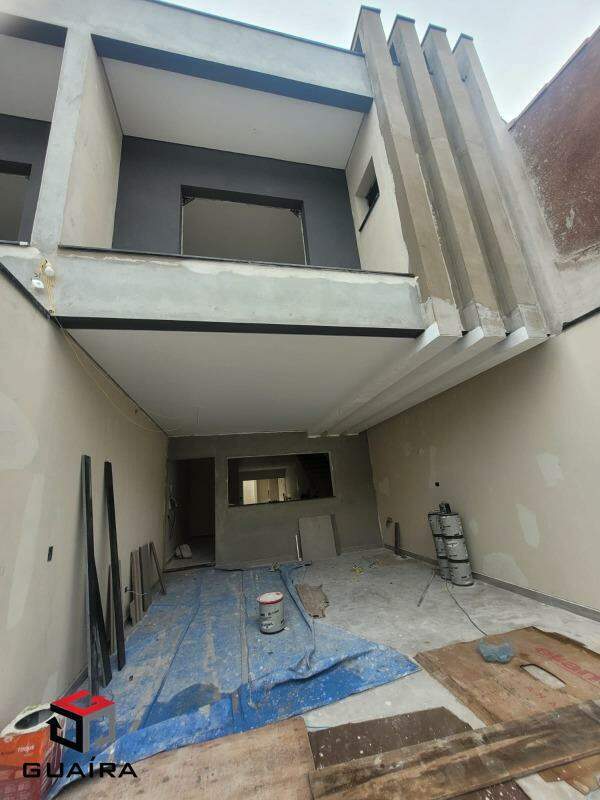 Sobrado à venda com 3 quartos, 180m² - Foto 1