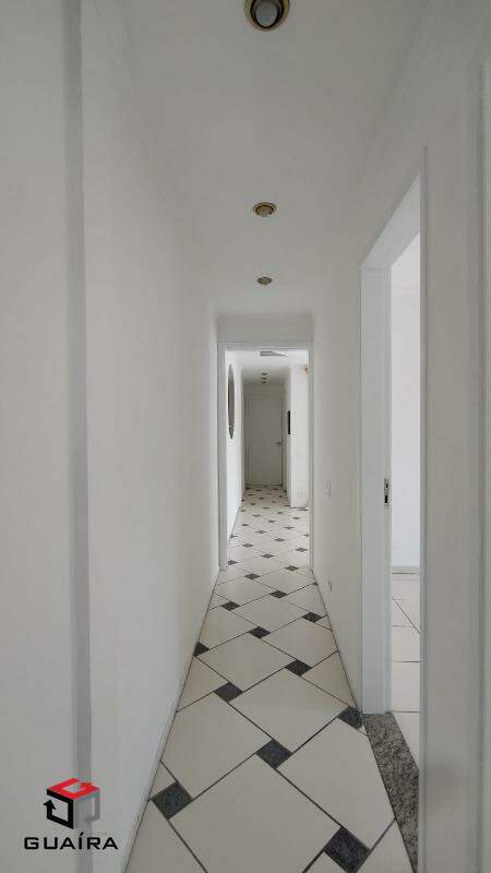 Apartamento para alugar com 2 quartos, 65m² - Foto 13