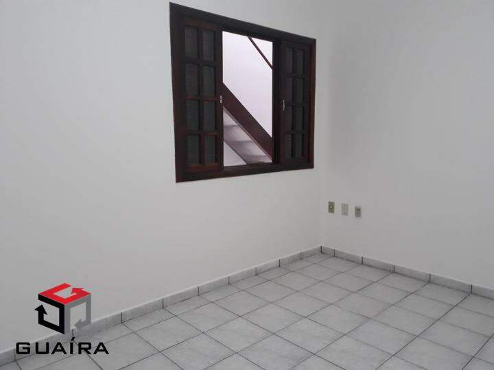 Casa para alugar com 2 quartos, 217m² - Foto 18