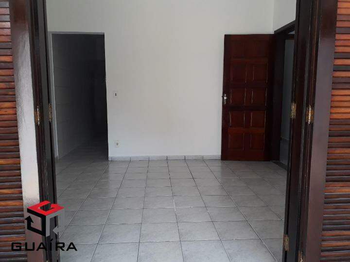 Casa para alugar com 2 quartos, 217m² - Foto 2