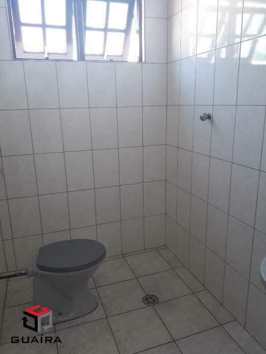 Casa para alugar com 2 quartos, 217m² - Foto 13