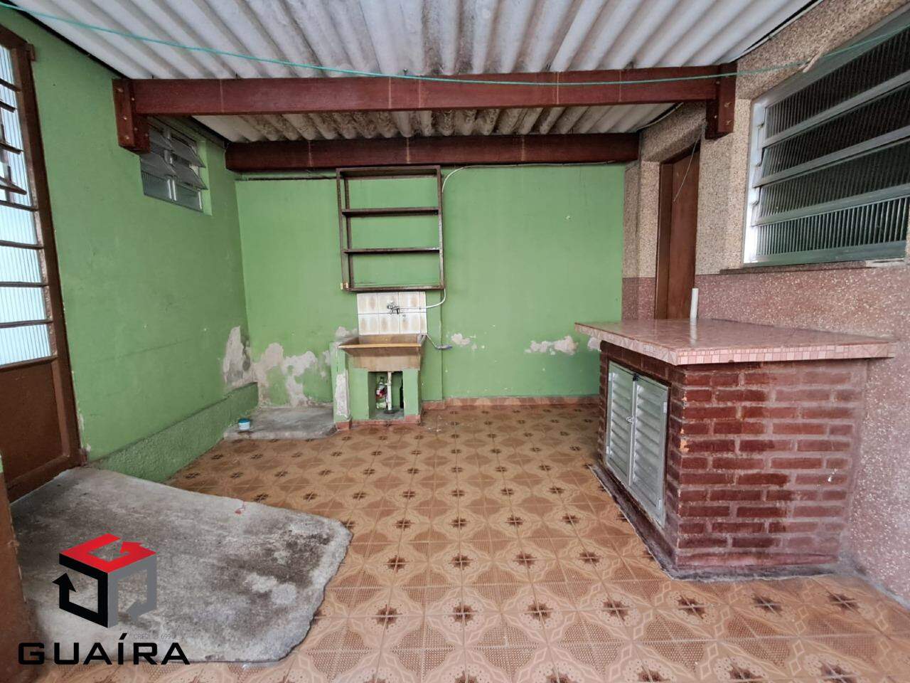 Casa para alugar com 2 quartos, 80m² - Foto 12
