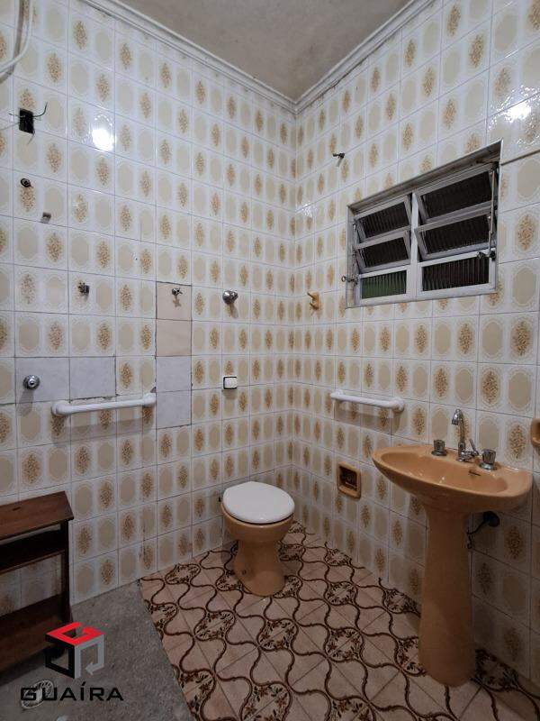 Casa para alugar com 2 quartos, 80m² - Foto 11