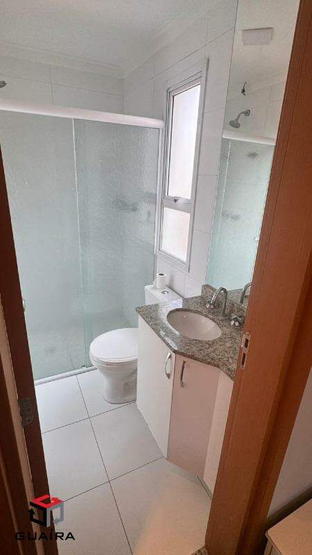 Apartamento para alugar com 2 quartos, 64m² - Foto 23
