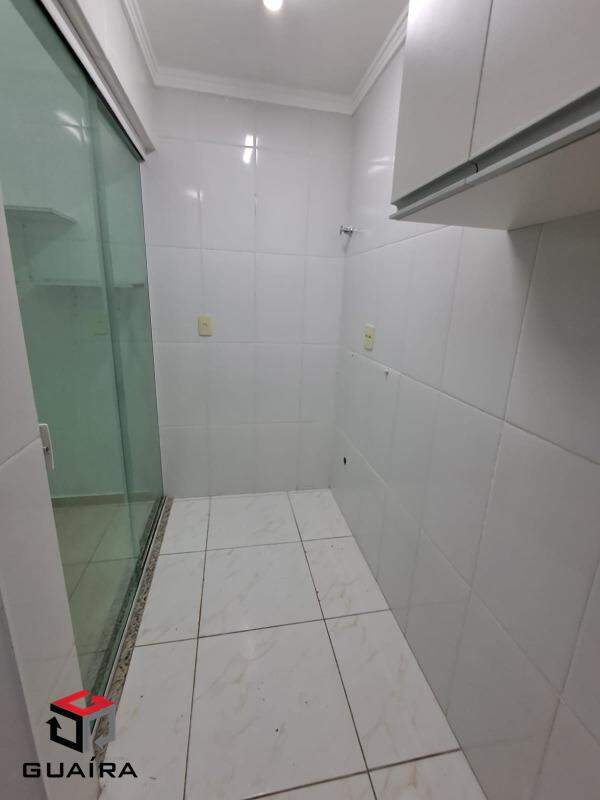 Apartamento para alugar com 2 quartos, 40m² - Foto 4