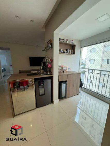 Apartamento à venda com 2 quartos, 64m² - Foto 1