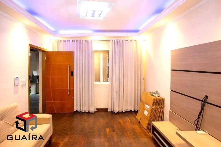 Sobrado para alugar com 4 quartos, 200m² - Foto 1