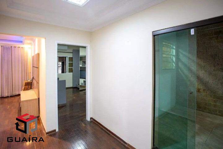 Sobrado para alugar com 4 quartos, 200m² - Foto 13