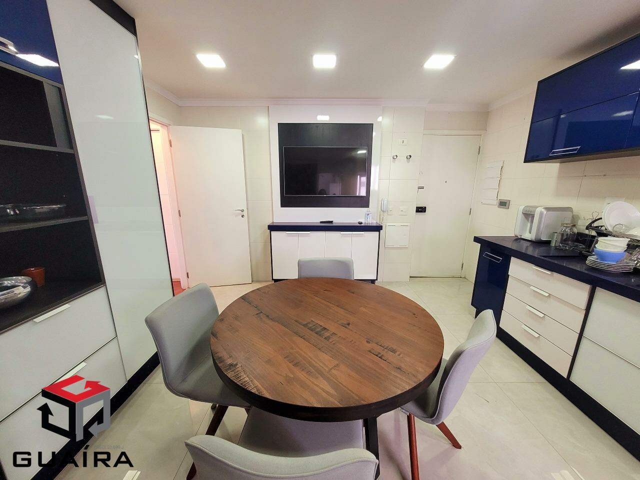 Apartamento para alugar com 3 quartos, 164m² - Foto 14