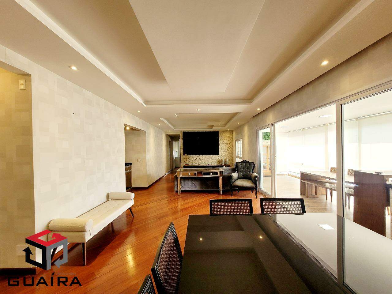 Apartamento para alugar com 3 quartos, 164m² - Foto 2