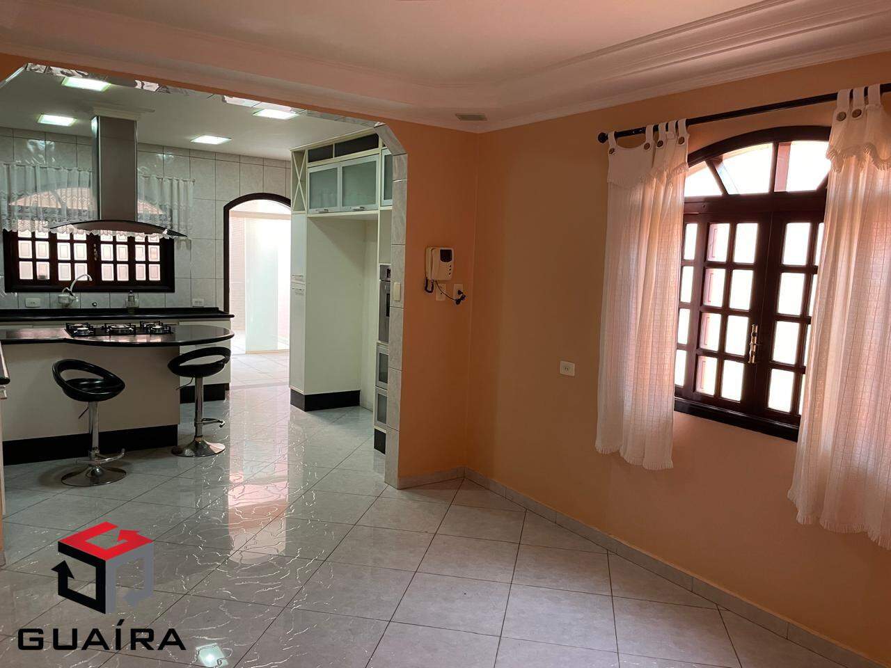 Sobrado para alugar com 4 quartos, 232m² - Foto 6