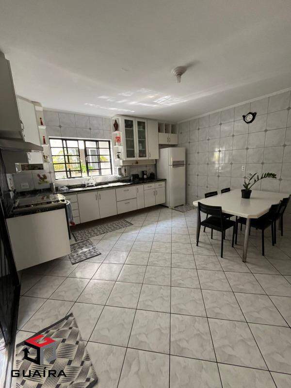 Casa à venda com 4 quartos, 250m² - Foto 6