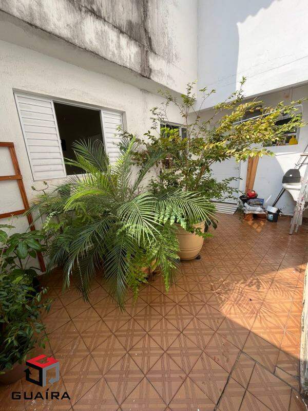 Casa à venda com 4 quartos, 250m² - Foto 13