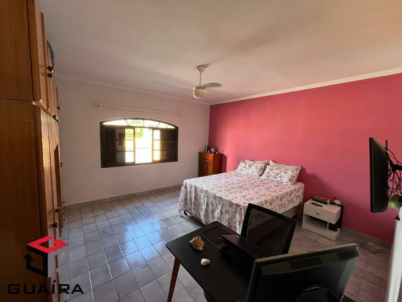 Casa à venda com 4 quartos, 250m² - Foto 17