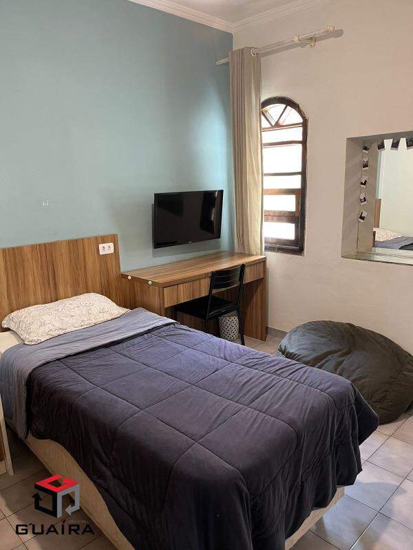 Casa à venda com 4 quartos, 250m² - Foto 20