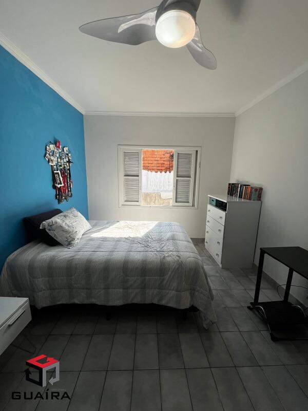 Casa à venda com 4 quartos, 250m² - Foto 18
