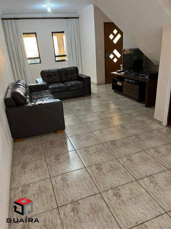 Casa à venda com 4 quartos, 250m² - Foto 1