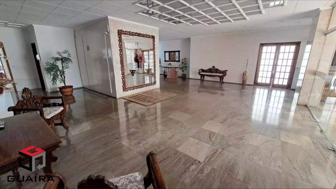 Apartamento para alugar com 3 quartos, 135m² - Foto 21