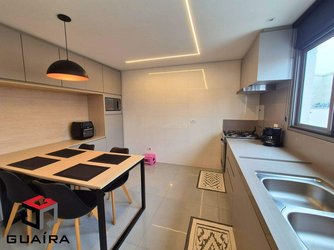 Sobrado à venda com 3 quartos, 231m² - Foto 11